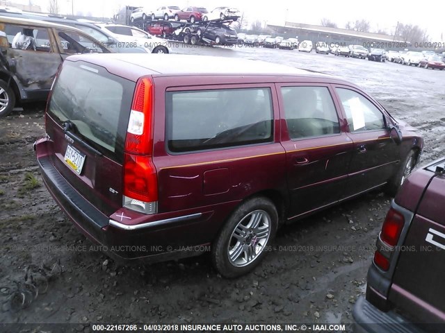 YV1SW592X62546207 - 2006 VOLVO V70 2.5T MAROON photo 4