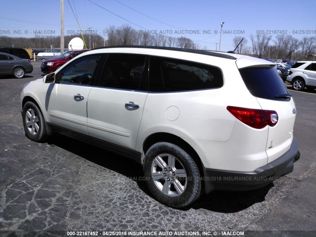 1GNKVJEDXCJ187605 - 2012 CHEVROLET TRAVERSE LT WHITE photo 3