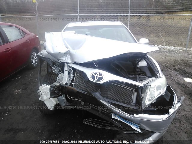 4T1BF3EK5BU594966 - 2011 TOYOTA CAMRY SE/LE/XLE SILVER photo 6