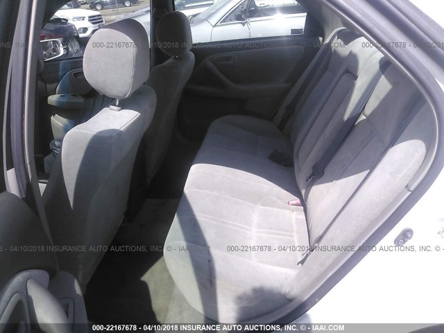 JT2BG22K0X0319531 - 1999 TOYOTA CAMRY LE/XLE WHITE photo 8