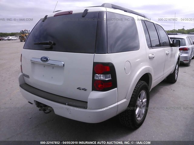 1FMEU73879UA43868 - 2009 FORD EXPLORER XLT WHITE photo 4