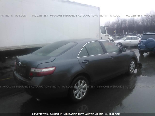 4T1BK46K07U516117 - 2007 TOYOTA CAMRY NEW GENERAT LE/XLE/SE GRAY photo 4