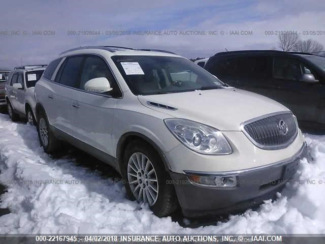 5GAEV23758J104938 - 2008 BUICK ENCLAVE CXL Blanc photo 1