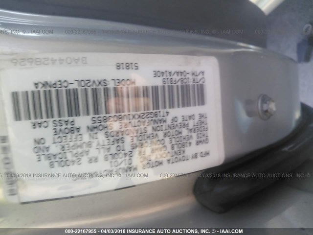 4T1BG22KX1U803855 - 2001 TOYOTA CAMRY CE/LE/XLE SILVER photo 9