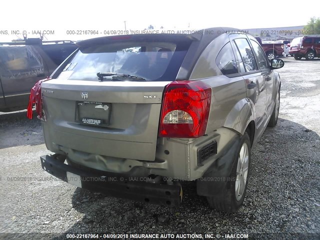 1B3HB48BX7D115462 - 2007 DODGE CALIBER SXT BEIGE photo 4