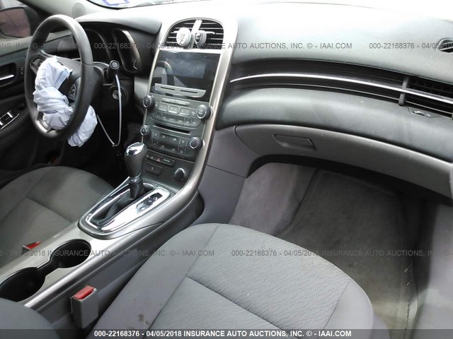 1G11B5SAXDF126928 - 2013 CHEVROLET MALIBU LS 灰色 照片 5