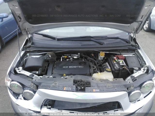 1G1JA5SG4D4144506 - 2013 CHEVROLET SONIC LS 银色 照片 10
