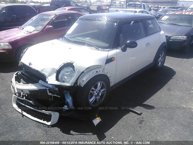 WMWSU3C55DT547725 - 2013 MINI COOPER CREAM photo 2