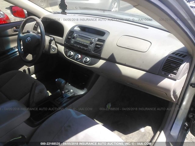 4T1BE30K06U645080 - 2006 TOYOTA CAMRY LE/XLE/SE GRAY photo 5