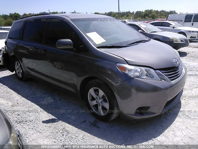 5TDKK3DC1FS600847 - 2015 TOYOTA SIENNA LE GRAY photo 1