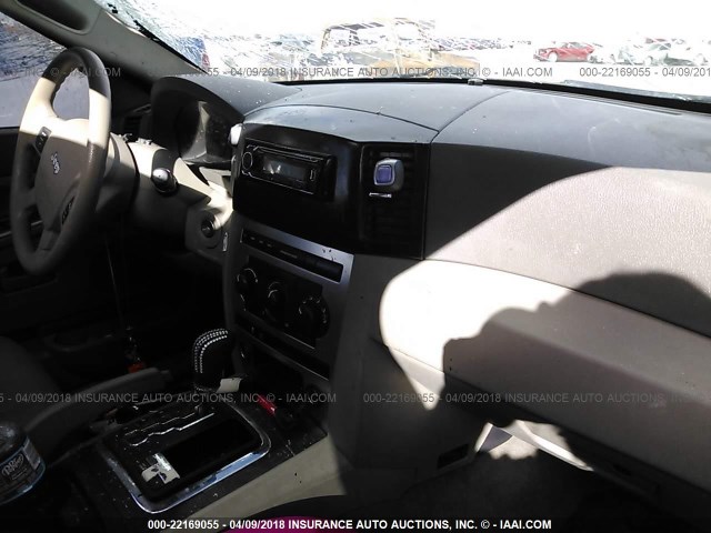 1J4HR48N06C190402 - 2006 JEEP GRAND CHEROKEE LAREDO/COLUMBIA/FREEDOM 金色 照片 5