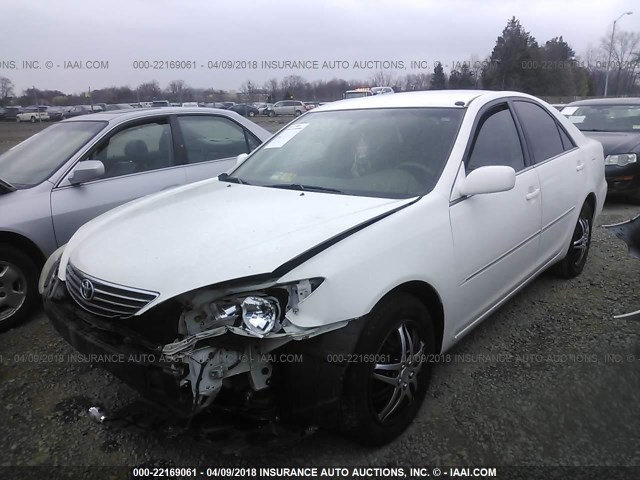 4T1BE32K85U580572 - 2005 TOYOTA CAMRY LE/XLE/SE 白色 照片 2