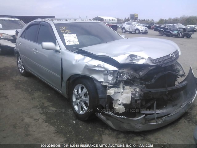 4T1BE32K43U712997 - 2003 TOYOTA CAMRY LE/XLE/SE ვერცხლისფერი ფოტო 1