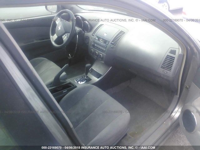 1N4AL11E35N904615 - 2005 NISSAN ALTIMA S/SL GRAY photo 5