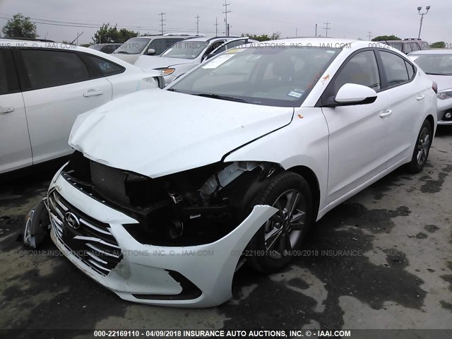 5NPD84LF6JH319599 - 2018 HYUNDAI ELANTRA SEL/VALUE/LIMITED WHITE photo 2