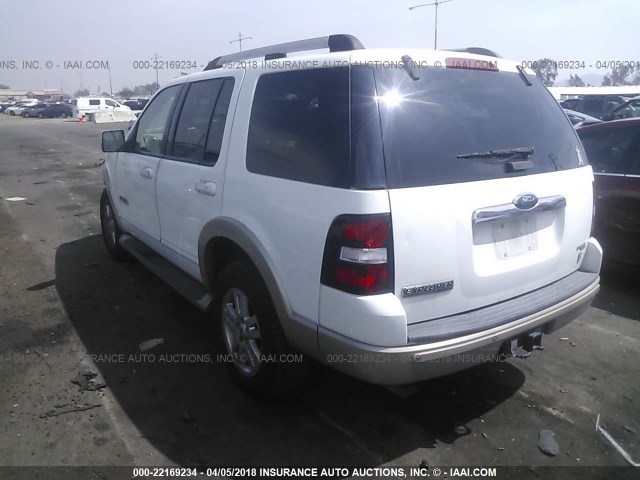 1FMEU64856UA46384 - 2006 FORD EXPLORER EDDIE BAUER WHITE photo 3