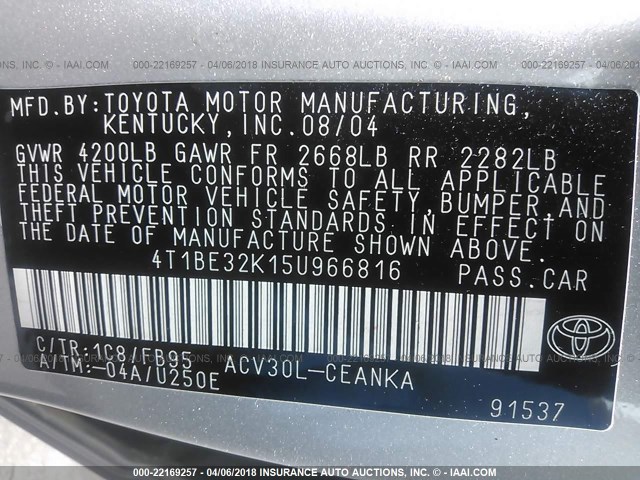 4T1BE32K15U966816 - 2005 TOYOTA CAMRY LE/XLE/SE 银色 照片 9