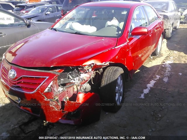 4T4BF3EK4BR159460 - 2011 TOYOTA CAMRY SE/LE/XLE RED photo 6