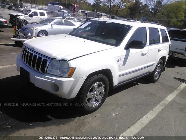 1J8HR58225C678162 - 2005 JEEP GRAND CHEROKEE LIMITED WHITE photo 2