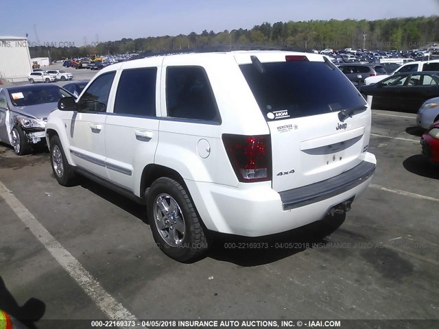 1J8HR58225C678162 - 2005 JEEP GRAND CHEROKEE LIMITED WHITE photo 3