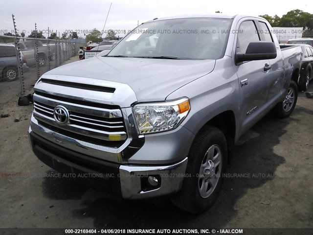 5TFRY5F16HX217844 - 2017 TOYOTA TUNDRA DOUBLE CAB SR/SR5 SILVER photo 2