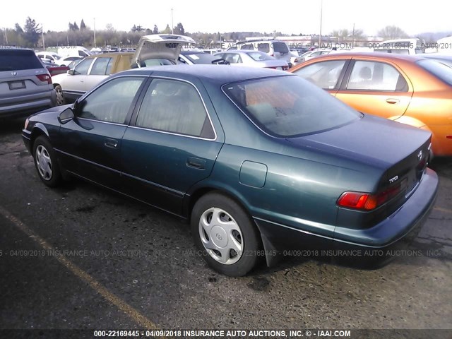 4T1BF22K0WU042814 - 1998 TOYOTA CAMRY CE/LE/XLE GREEN photo 3