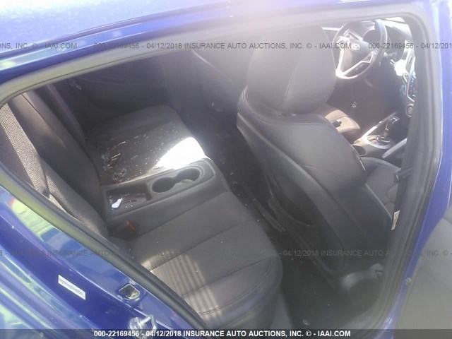 KMHTC6ADXCU059168 - 2012 HYUNDAI VELOSTER BLUE photo 8