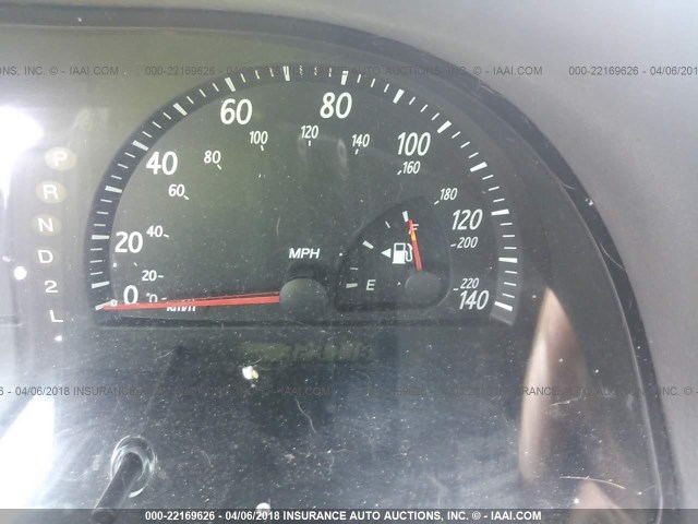 4T1BE32K22U575878 - 2002 TOYOTA CAMRY LE/XLE/SE WHITE photo 7