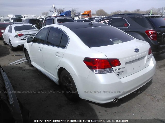 4S3BMBF6XB3216475 - 2011 SUBARU LEGACY 2.5I PREMIUM WHITE photo 3