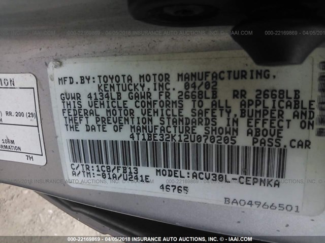 4T1BE32K12U070205 - 2002 TOYOTA CAMRY LE/XLE/SE SILVER photo 9