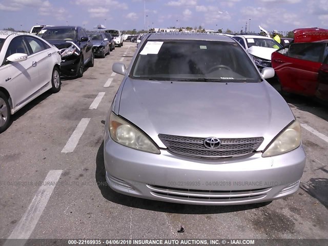 4T1BE32K83U762267 - 2003 TOYOTA CAMRY LE/XLE/SE SILVER photo 6