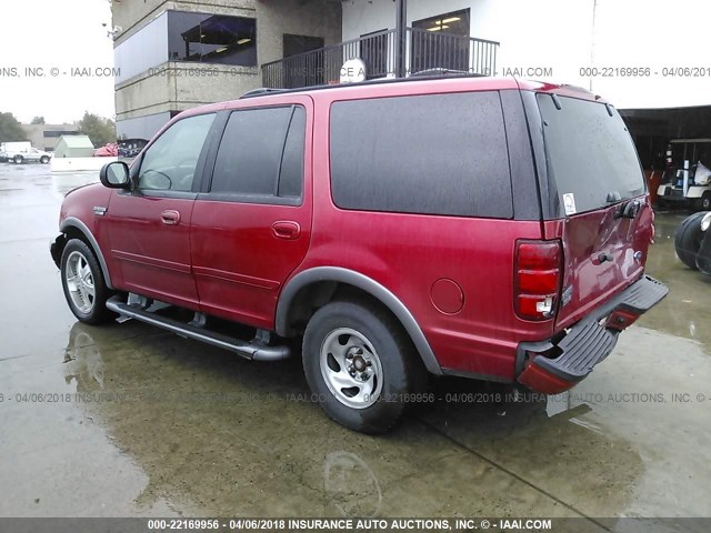 1FMRU15W22LA05843 - 2002 FORD EXPEDITION XLT RED photo 3