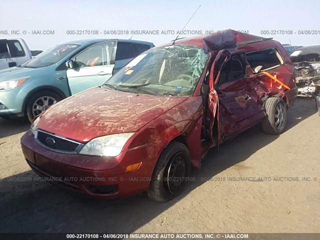 1FAHP36N45W214731 - 2005 FORD FOCUS ZXW RED photo 2