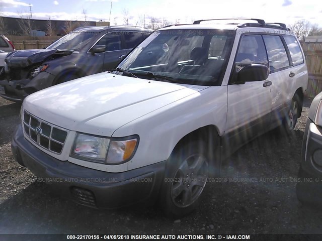 JF1SF6552WH779528 - 1998 SUBARU FORESTER S WHITE photo 2