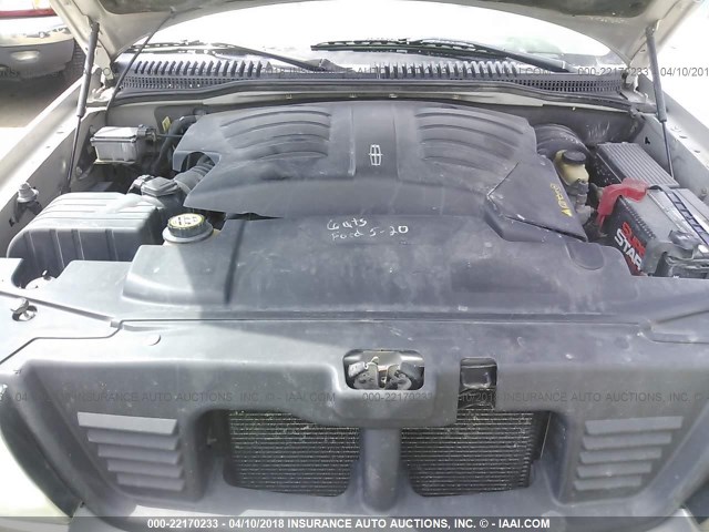 5LMEU78H43ZJ34595 - 2003 LINCOLN AVIATOR 银色 照片 10