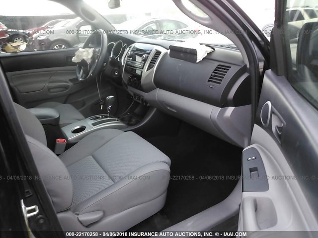 5TFJU4GN1CX017483 - 2012 TOYOTA TACOMA DOUBLE CAB PRERUNNER BLACK photo 5