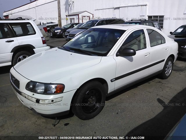 YV1RS61R512037336 - 2001 VOLVO S60 WHITE photo 2