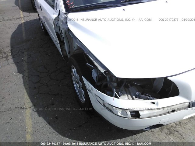 YV1RS61R512037336 - 2001 VOLVO S60 WHITE photo 6