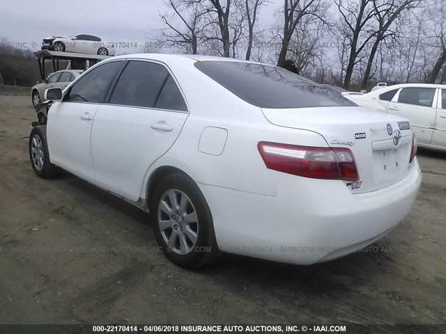 4T1BE46K68U783965 - 2008 TOYOTA CAMRY CE/LE/XLE/SE WHITE photo 3
