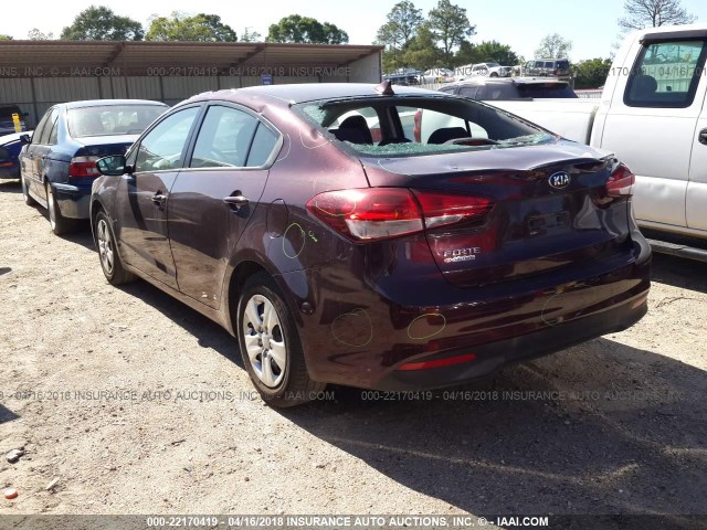 3KPFK4A71JE168018 - 2018 KIA FORTE LX MAROON photo 3