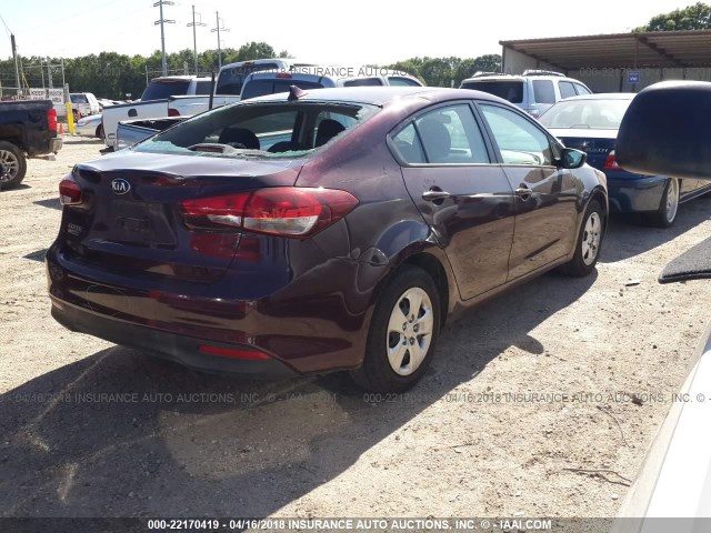 3KPFK4A71JE168018 - 2018 KIA FORTE LX MAROON photo 4