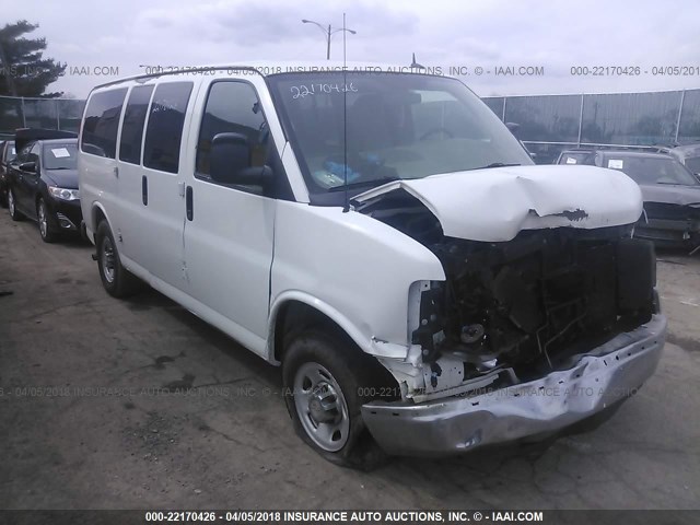 1GAWGRFG7B1102075 - 2011 CHEVROLET EXPRESS G2500 LT WHITE photo 1