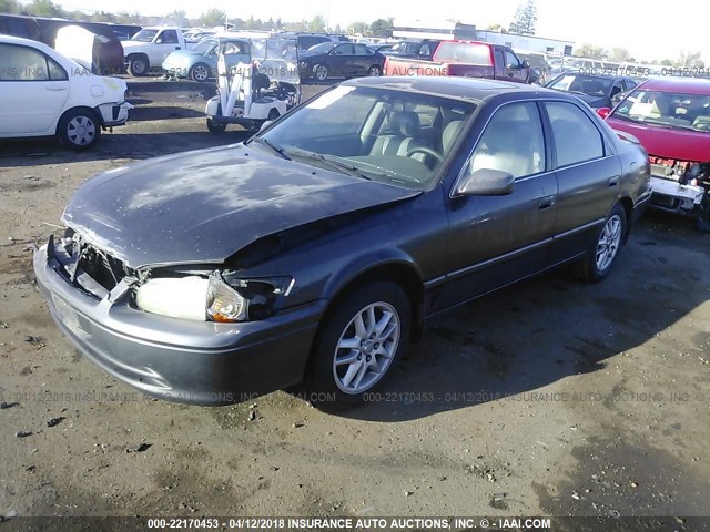 JT2BF28K8Y0267819 - 2000 TOYOTA CAMRY LE/XLE GRAY photo 2