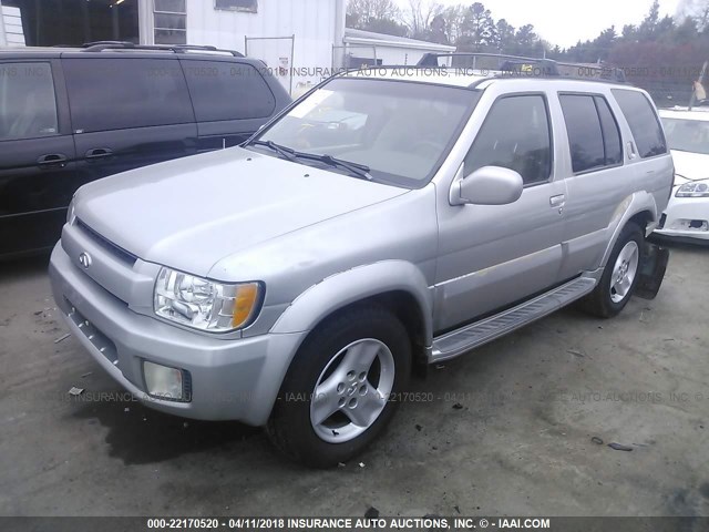 JNRDR09Y12W261329 - 2002 INFINITI QX4 SILVER photo 2