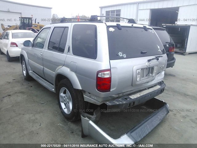 JNRDR09Y12W261329 - 2002 INFINITI QX4 SILVER photo 3