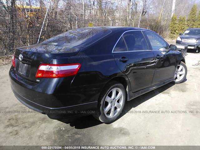 4T1BE46K98U740849 - 2008 TOYOTA CAMRY CE/LE/XLE/SE BLACK photo 4