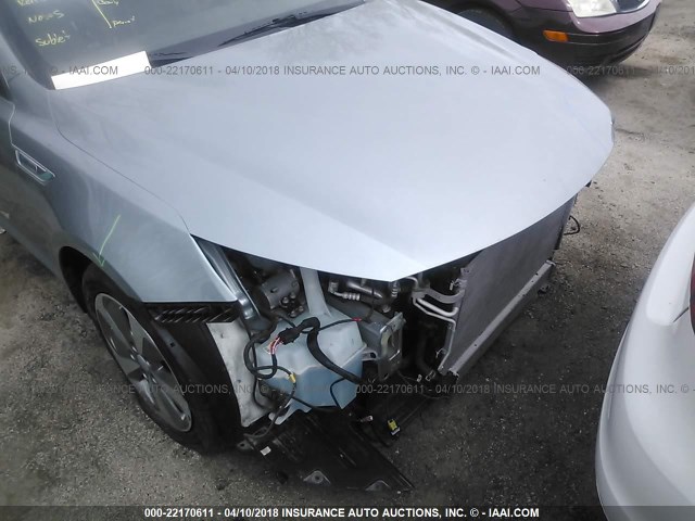 KNAGN4AD5F5087699 - 2015 KIA OPTIMA HYBRID SILVER photo 6