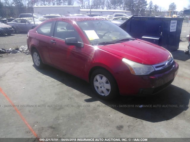 1FAHP32N58W189848 - 2008 FORD FOCUS S/SE RED photo 1