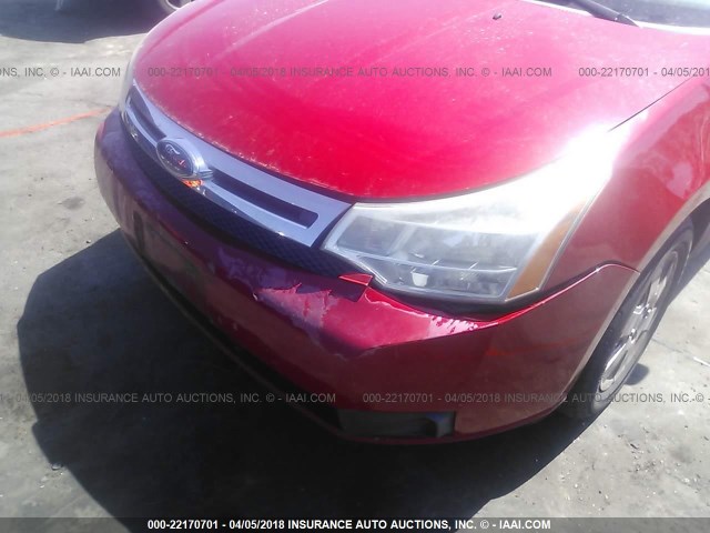 1FAHP32N58W189848 - 2008 FORD FOCUS S/SE RED photo 6