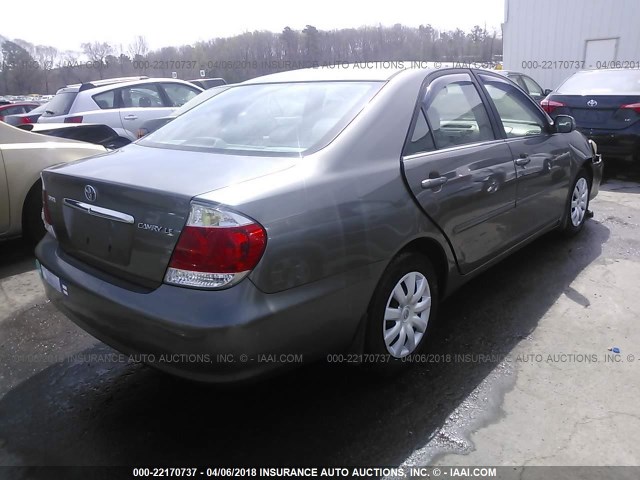 4T1BE32K15U992185 - 2005 TOYOTA CAMRY LE/XLE/SE GRAY photo 4